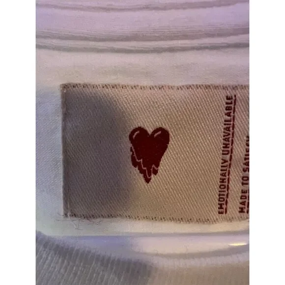 Emotionally Unavailable Unisex Graphic T-Shirt White Large Short Sleeve - Picture 7 of 7